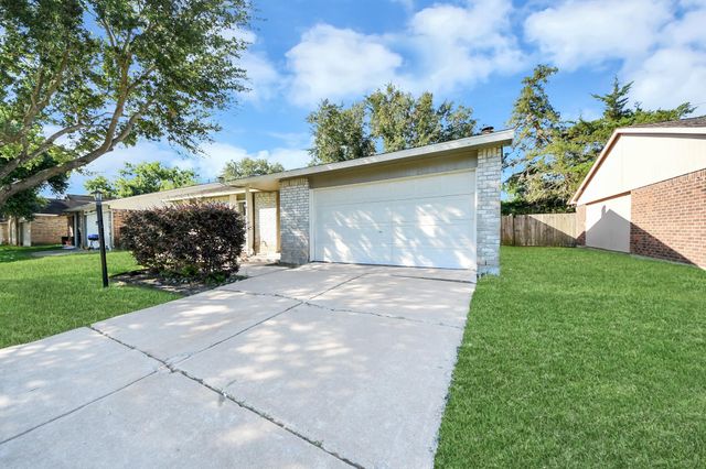 6834 Kearney Drive, Richmond, TX 77469