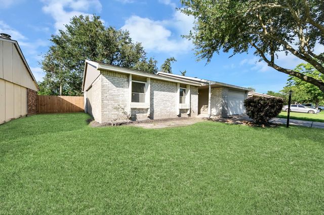 6834 Kearney Drive, Richmond, TX 77469