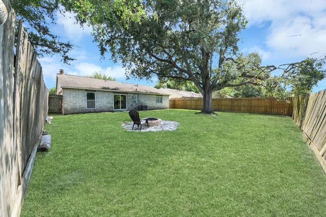 6834 Kearney Drive, Richmond, TX 77469