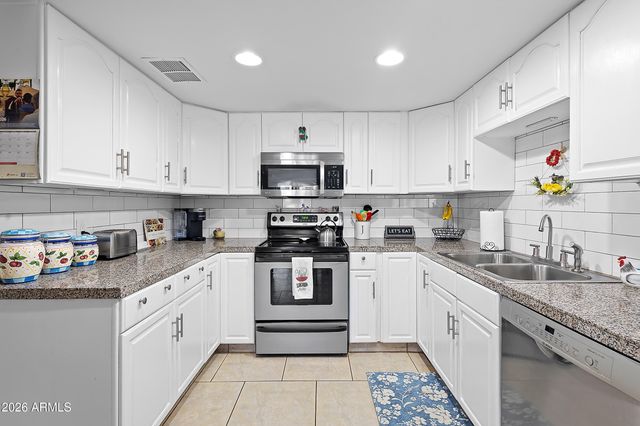 7830 E CAMELBACK Road 311, Scottsdale, AZ 85251