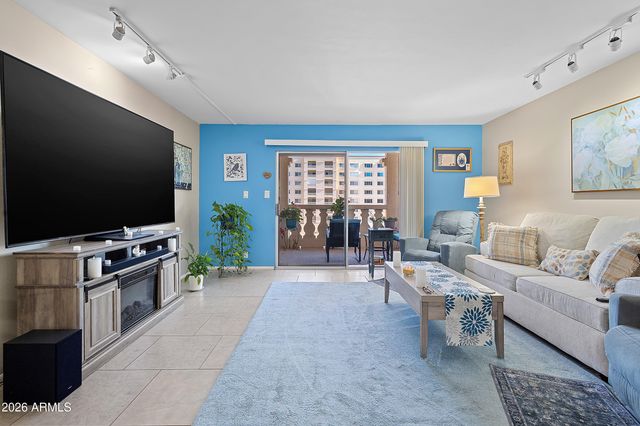 7830 E CAMELBACK Road 311, Scottsdale, AZ 85251