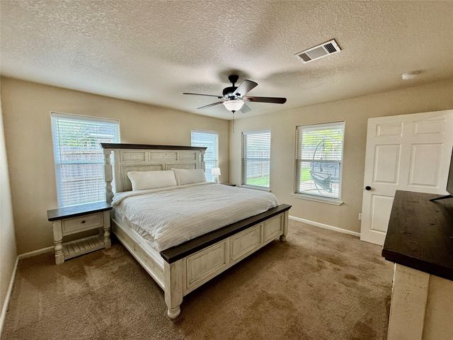 146 Ellis Lane, West Columbia, TX 77486