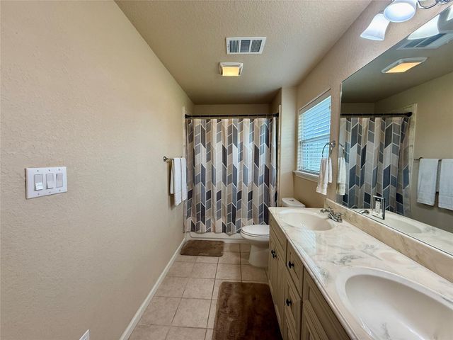 146 Ellis Lane, West Columbia, TX 77486