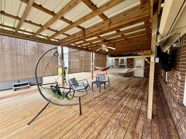 146 Ellis Lane, West Columbia, TX 77486