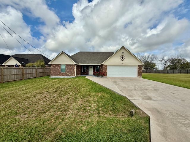 146 Ellis Lane, West Columbia, TX 77486