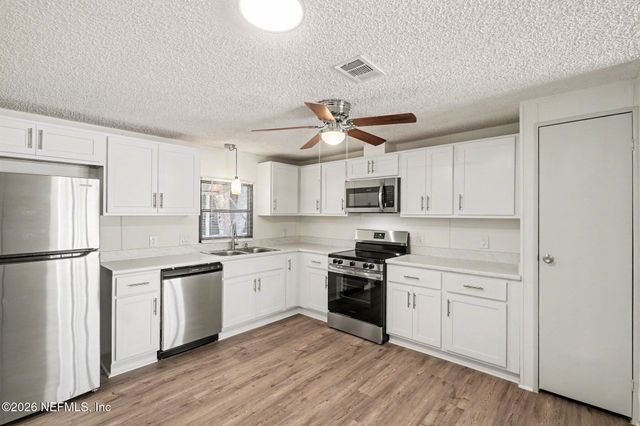 7624 TIMBERWOOD Drive, Jacksonville, FL 32256