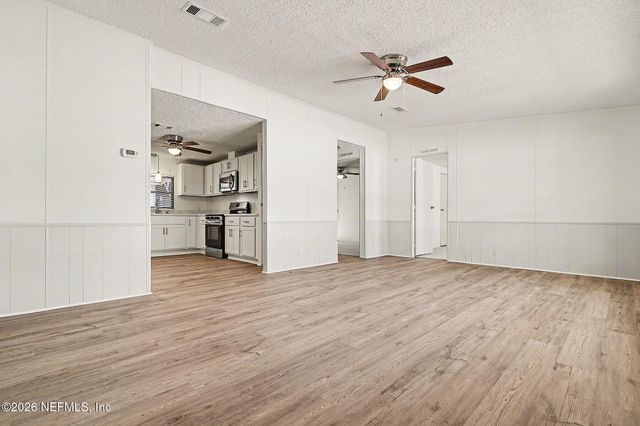 7624 TIMBERWOOD Drive, Jacksonville, FL 32256