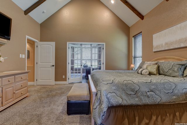 204 fawn, Floresville, TX 78114