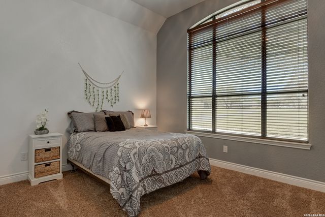 204 fawn, Floresville, TX 78114