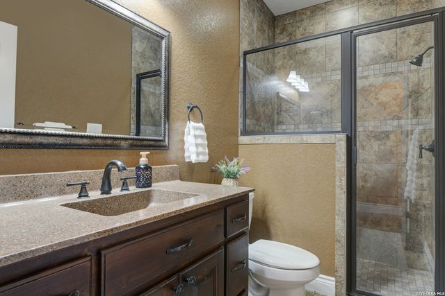 204 fawn, Floresville, TX 78114