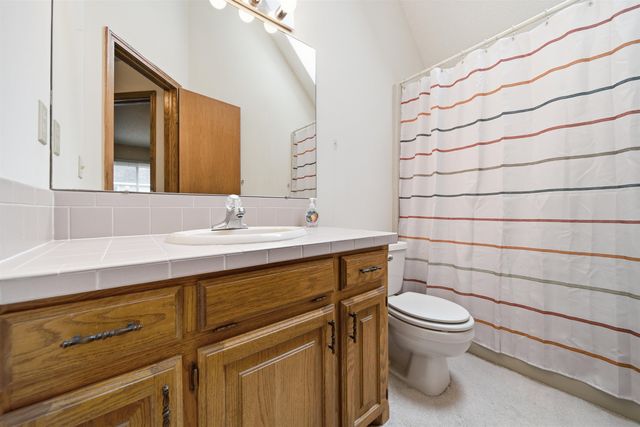 2504 N Meadow Grove Cir, Wichita, KS 67205