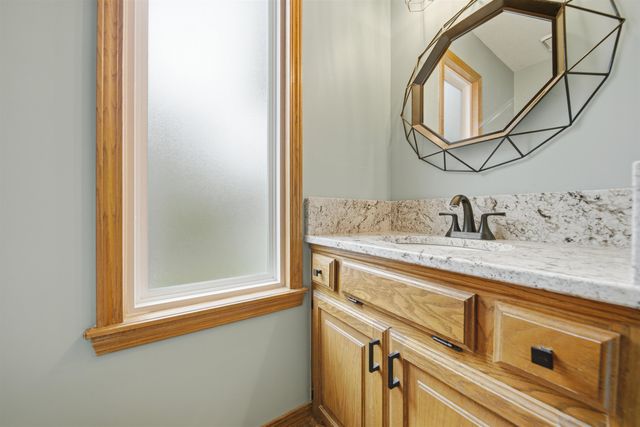2504 N Meadow Grove Cir, Wichita, KS 67205