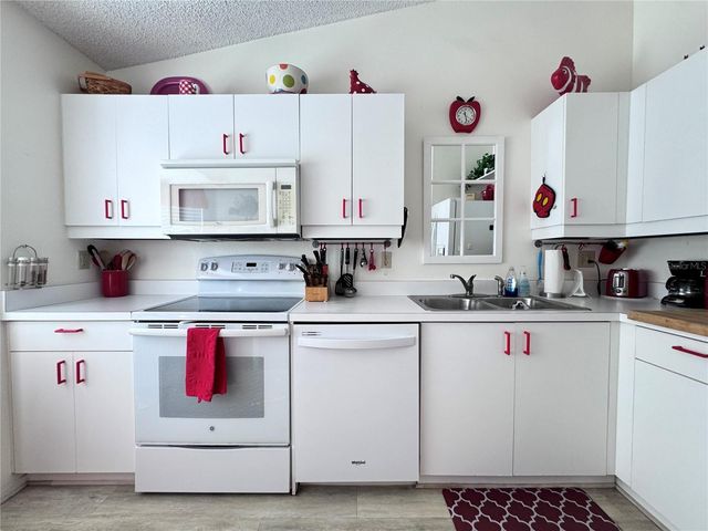 1216 SPOONBILL LANDINGS CIRCLE, Bradenton, FL 34209