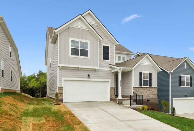 1086 Large Poppy Dr, La Vergne, TN 37086