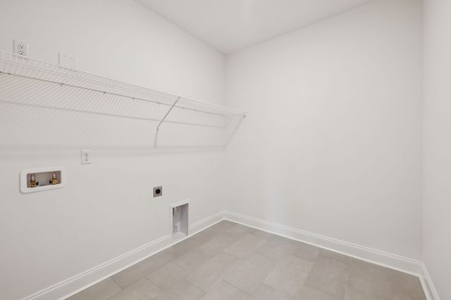 1086 Large Poppy Dr, La Vergne, TN 37086