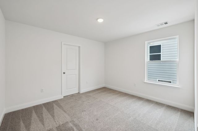 1086 Large Poppy Dr, La Vergne, TN 37086