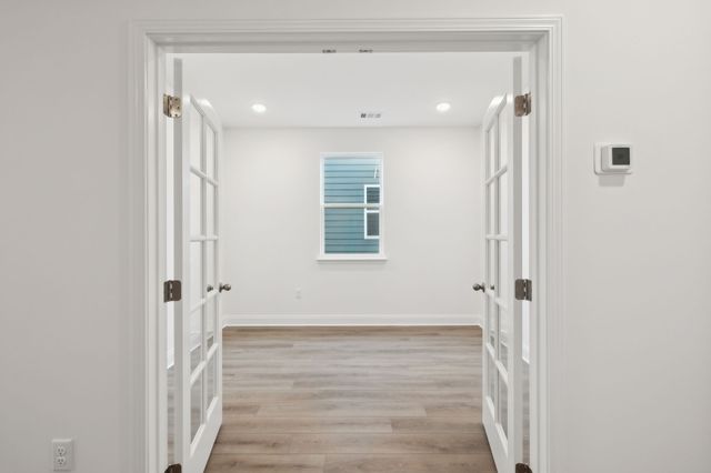 1086 Large Poppy Dr, La Vergne, TN 37086