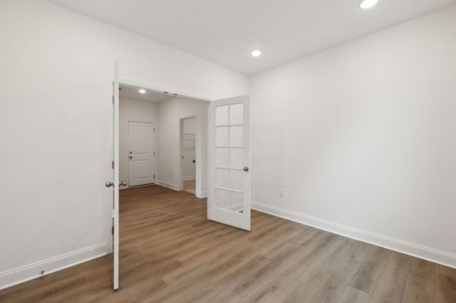 1086 Large Poppy Dr, La Vergne, TN 37086