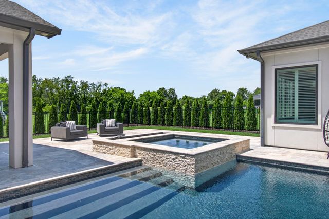 1297 Broad Oaks Dr, Brentwood, TN 37027