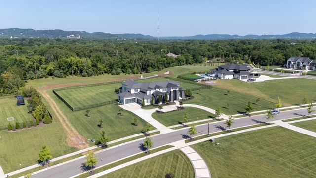 1297 Broad Oaks Dr, Brentwood, TN 37027