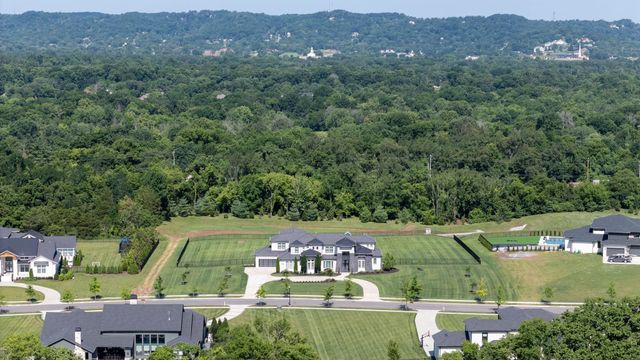 1297 Broad Oaks Dr, Brentwood, TN 37027