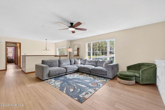 4020 Forest Lake Drive SW, Shallotte, NC 28470