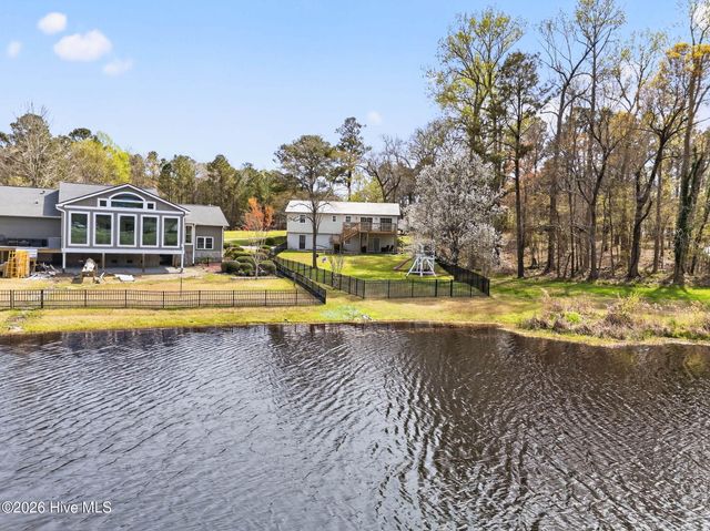 4020 Forest Lake Drive SW, Shallotte, NC 28470