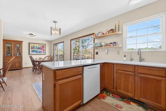 4020 Forest Lake Drive SW, Shallotte, NC 28470