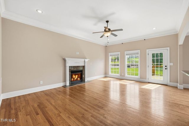 177 Sunset Meadows Court, Gray, TN 37615