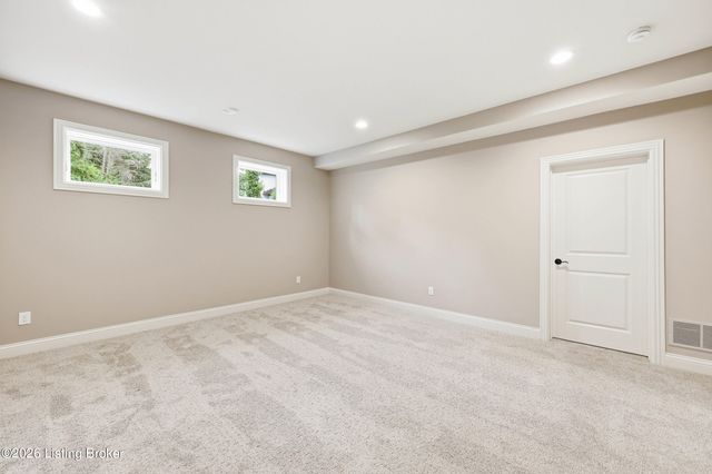 3214 Falls Park Pl, Louisville, KY 40222