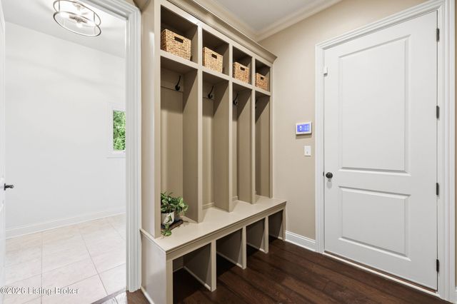 3214 Falls Park Pl, Louisville, KY 40222