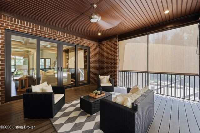 3214 Falls Park Pl, Louisville, KY 40222