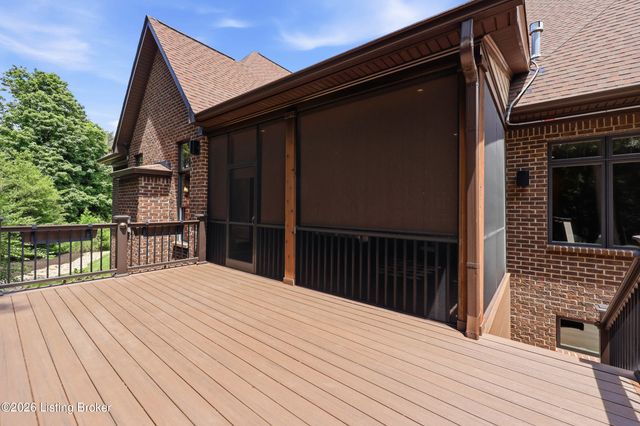 3214 Falls Park Pl, Louisville, KY 40222