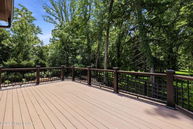 3214 Falls Park Pl, Louisville, KY 40222