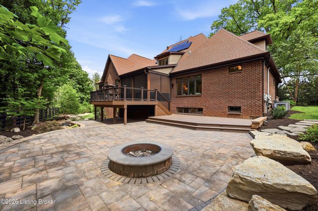 3214 Falls Park Pl, Louisville, KY 40222