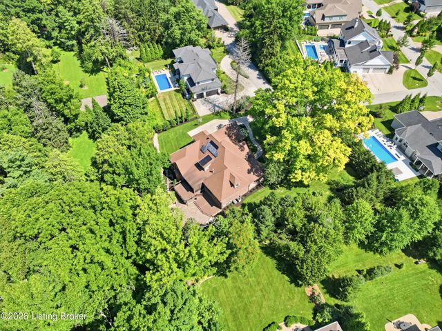 3214 Falls Park Pl, Louisville, KY 40222