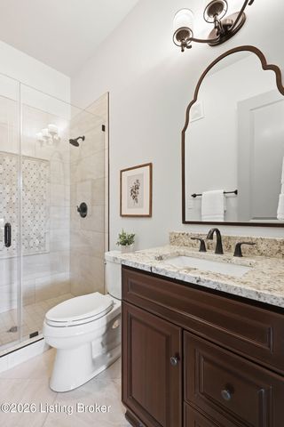 3214 Falls Park Pl, Louisville, KY 40222