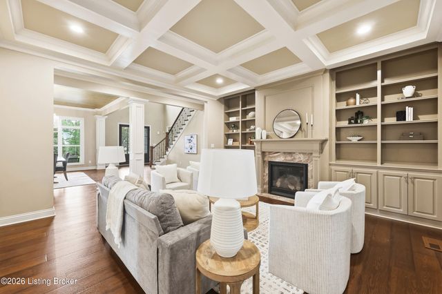 3214 Falls Park Pl, Louisville, KY 40222