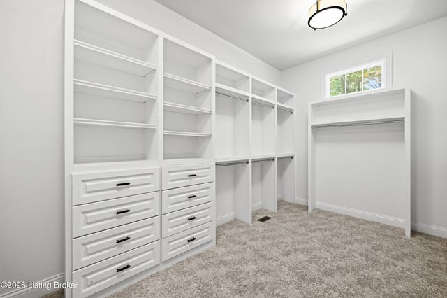 3214 Falls Park Pl, Louisville, KY 40222