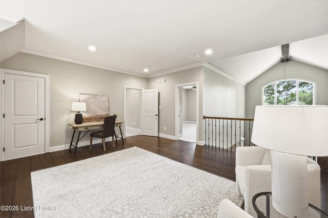 3214 Falls Park Pl, Louisville, KY 40222