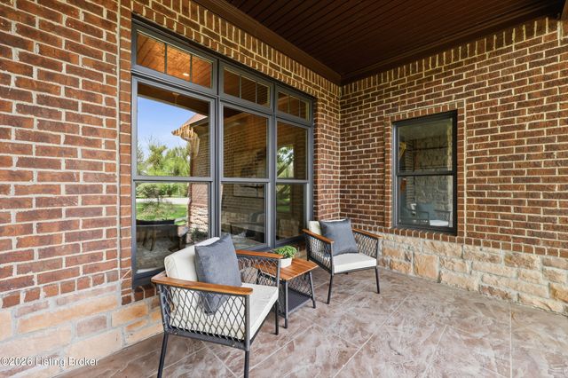 3214 Falls Park Pl, Louisville, KY 40222