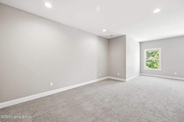 3214 Falls Park Pl, Louisville, KY 40222