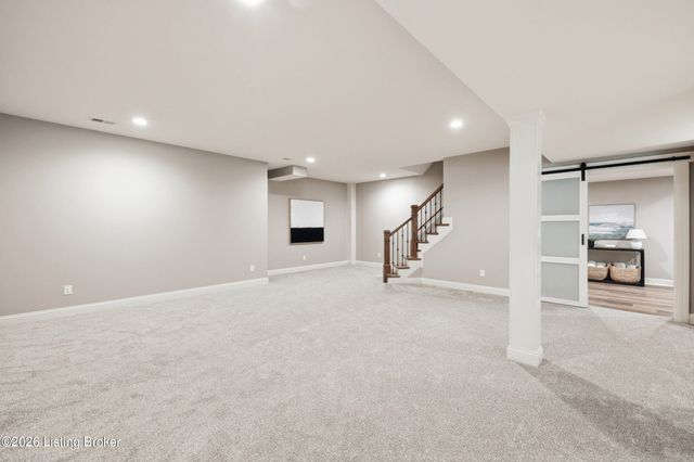 3214 Falls Park Pl, Louisville, KY 40222