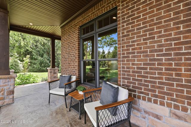 3214 Falls Park Pl, Louisville, KY 40222