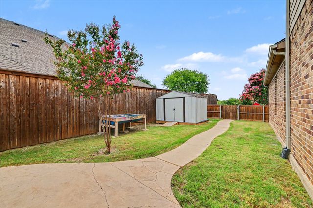 2261 Hideaway Pointe Drive, Little Elm, TX 75068