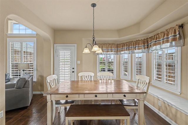 2261 Hideaway Pointe Drive, Little Elm, TX 75068