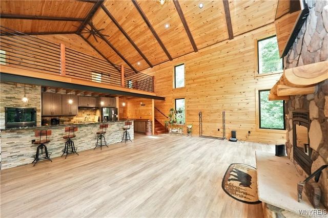 11920 Old Hanford Road, Hanover, NY 14136