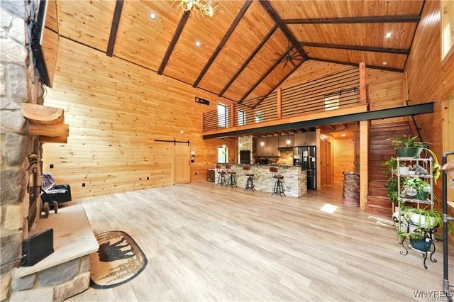 11920 Old Hanford Road, Hanover, NY 14136