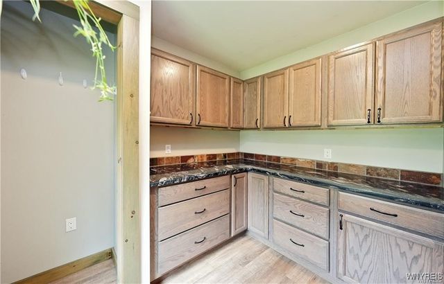 11920 Old Hanford Road, Hanover, NY 14136