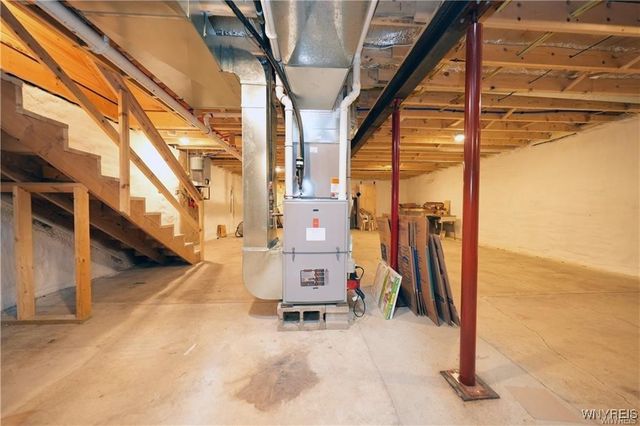 11920 Old Hanford Road, Hanover, NY 14136